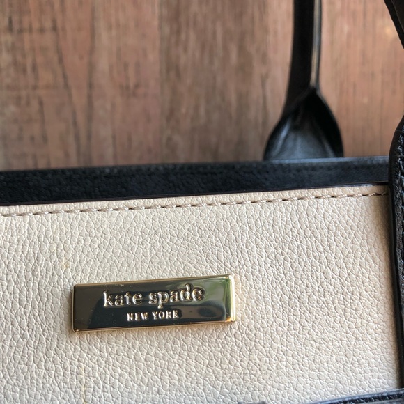 Authentic Kate Spade handbag - Picture 2 of 16